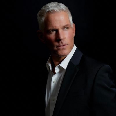 Profile Picture of Paul Joseph Fronczak (@pjfronczak) on Twitter