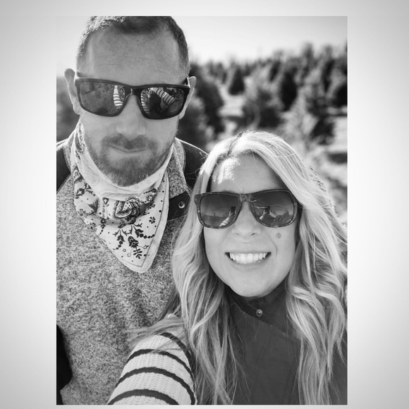 Profile Picture of Kim Bell (@kimpetersen07) on Poshmark