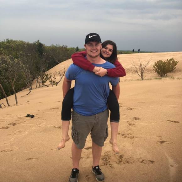 Profile Picture of Zac Hickling (@zachickling26) on Poshmark