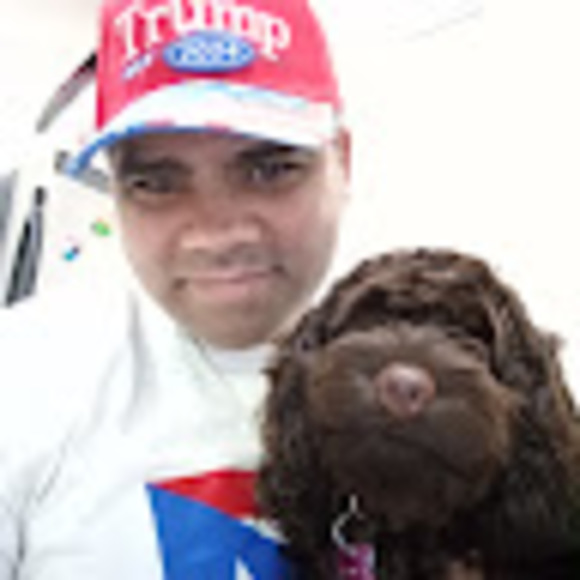 Profile Picture of Julio Rosa (@juliorosa01981) on Poshmark