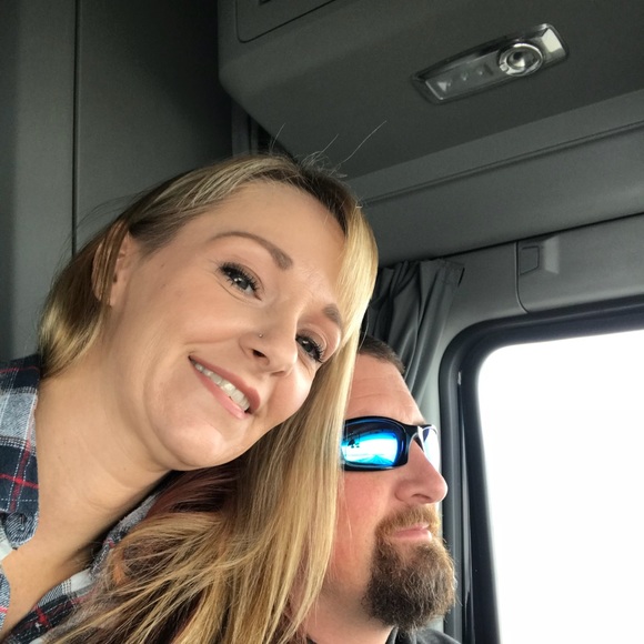 Profile Picture of Brandy Schroeder (@brandyschroeder) on Poshmark