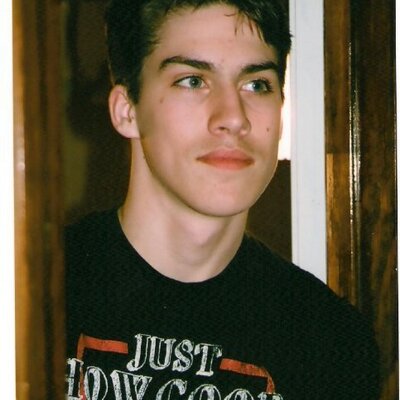 Profile Picture of Ben Lummus (@SpecRunner17) on Twitter
