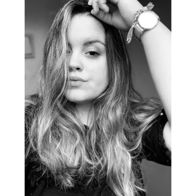 Profile Picture of Choucha🐱🐾 (@charlinemarenne) on Twitter