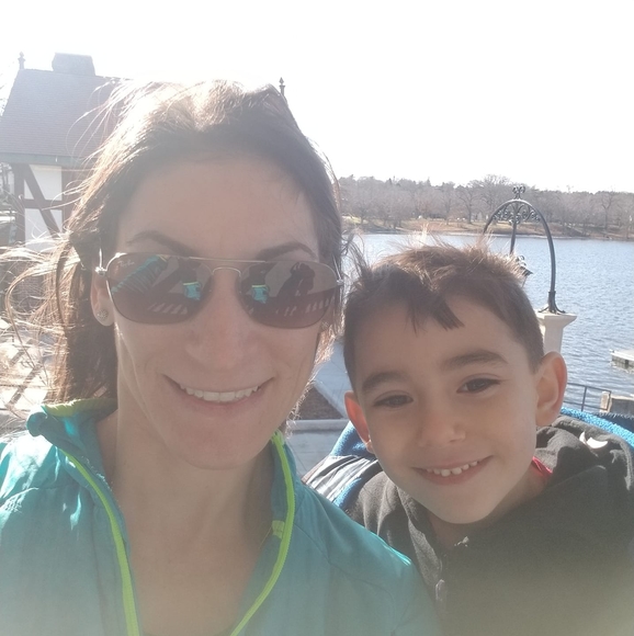 Profile Picture of Amy Tiberio (@atiberio) on Poshmark