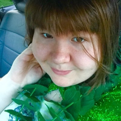 Profile Picture of Christina Clarkson (@PakkoWarner) on Twitter
