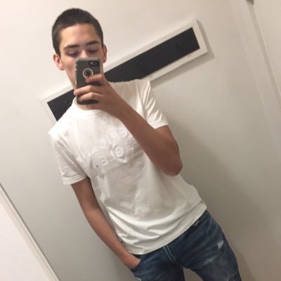 Profile Picture of Alex Mathis (@alexmathis__) on Twitter