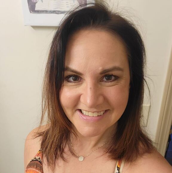 Profile Picture of Billie Jipson (@billiejipson) on Poshmark