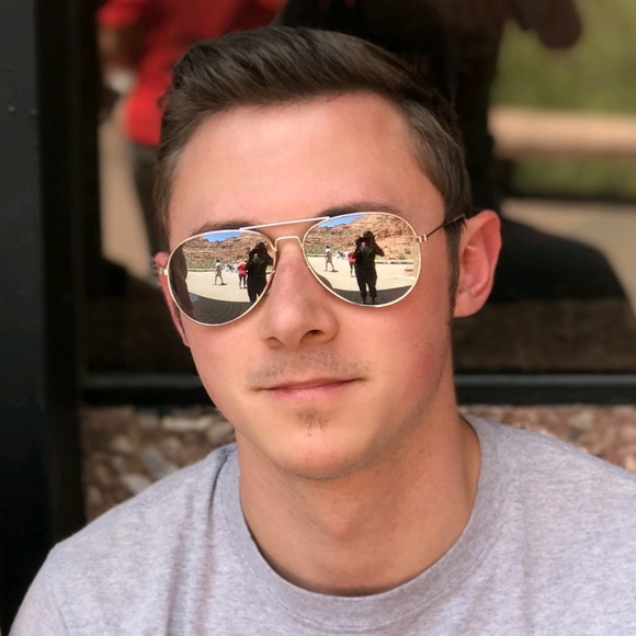 Profile Picture of Keith Baldwin (@keithbaldwin) on Poshmark
