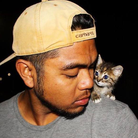 Profile Picture of Kyle Fabionar (@kylefabionar) on Poshmark