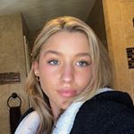 Profile Picture of Apryll (@apryll_pazienzaa) on Instagram