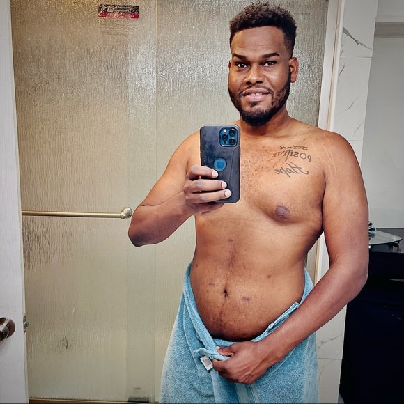 Profile Picture of Sam Wall (@samuelcruz204) on Poshmark