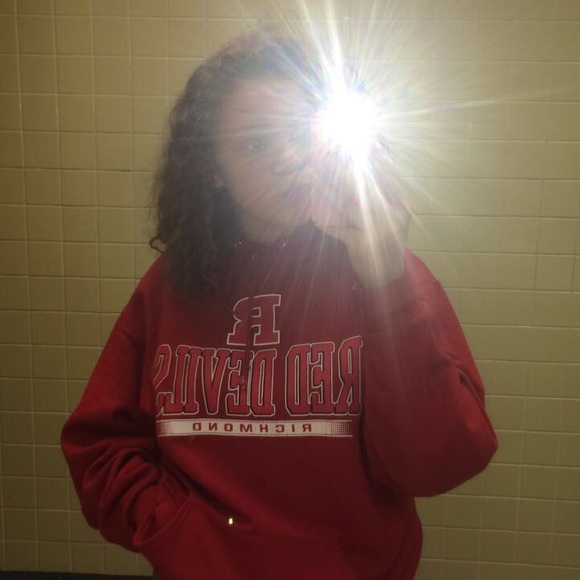 Profile Picture of Jaylin Stephens (@jaylinlafaye321) on Poshmark