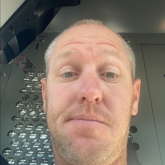 Profile Picture of Andrew Huggins (@andrewhuggins) on Poshmark