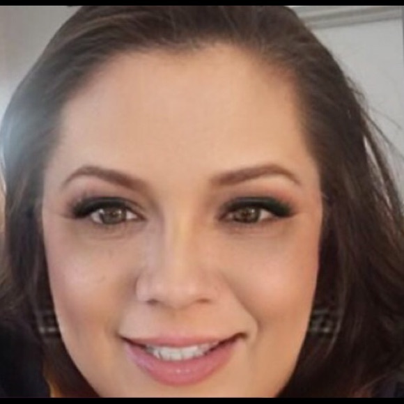 Profile Picture of Donna Petrasso (@kpdmap) on Poshmark