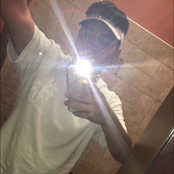 Profile Picture of Jonathan Lopez (@nckicks) on Poshmark