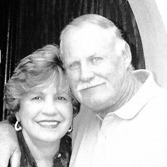 Profile Picture of John Cundiff (@jwcundiff) on Poshmark