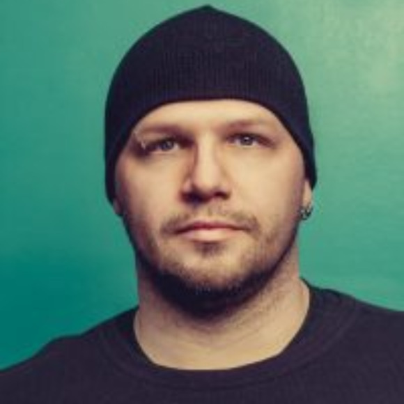 Profile Picture of Rob Schultz (@robfromberea) on Poshmark