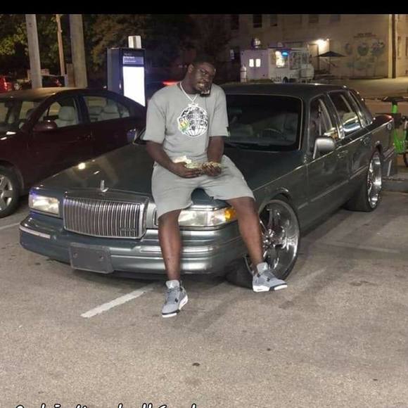 Profile Picture of Clint Pruitt-king (@gator720) on Poshmark