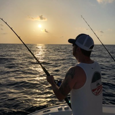 Profile Picture of Eric Neal (@erockn) on Twitter