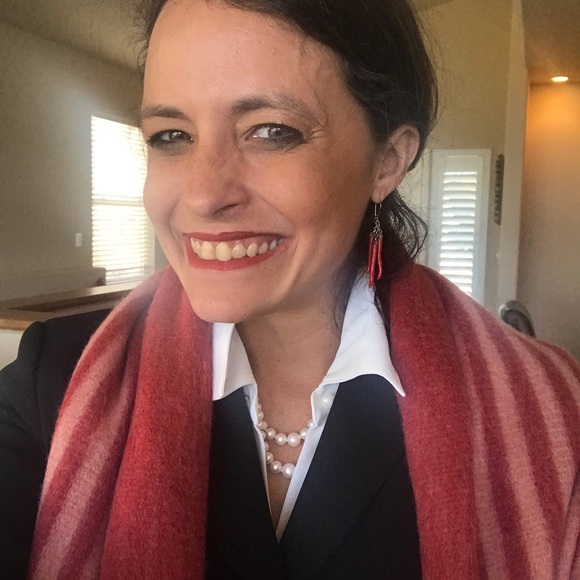 Profile Picture of Kate Davis (@katedavis68) on Poshmark