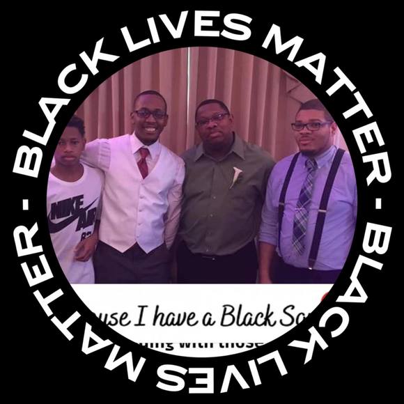 Profile Picture of Roy Clark (@rom46254) on Poshmark