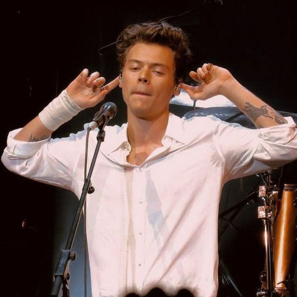 Profile Picture of Elsa Colizzi (@elsacolizzi) on Poshmark