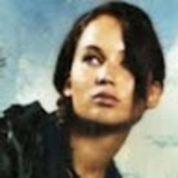 Profile Picture of Claire Shmukler (@8376124) on Poshmark