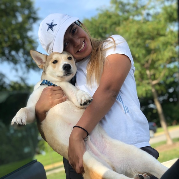 Profile Picture of Erick Servin (@erickservin17) on Poshmark