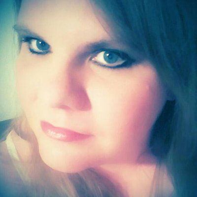 Profile Picture of Melanie Strom (@MelStrom1977) on Twitter