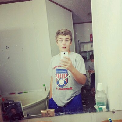 Profile Picture of Bryar Ward (@TheWardBryar) on Twitter