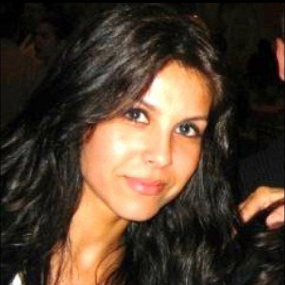 Profile Picture of Dinora Capuana (@dinora36) on Poshmark