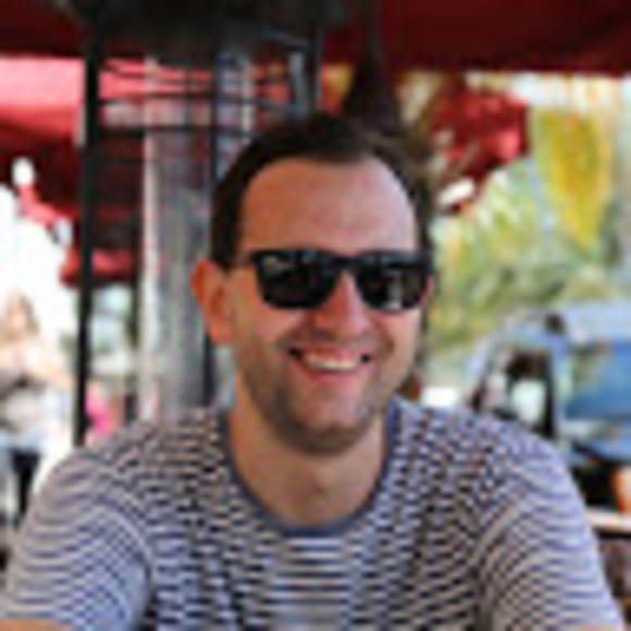Profile Picture of Laurent Lp (@laurent_lp) on Poshmark