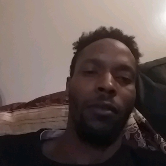 Profile Picture of Clarence Johnston (@clarencejohnsto) on Poshmark