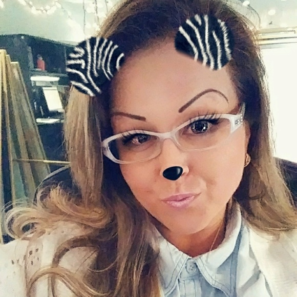 Profile Picture of Erica Antilla (@erantilla22) on Poshmark