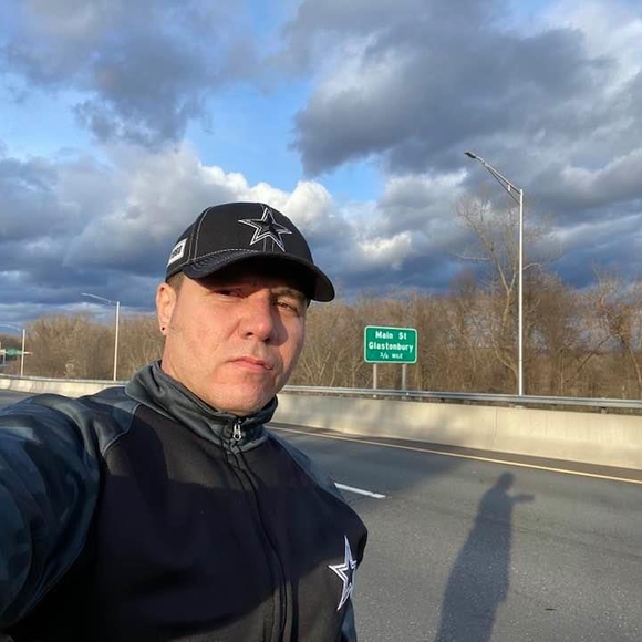 Profile Picture of Leandro Ruiz (@leandroruiz) on Poshmark