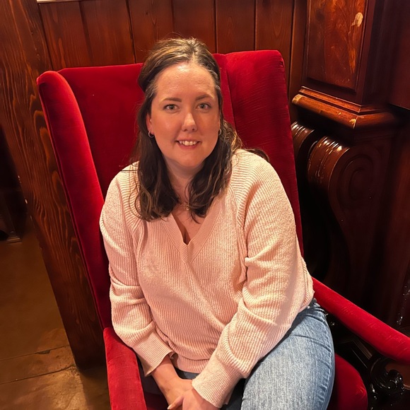 Profile Picture of Hattie Stigum (@hmstigum) on Poshmark