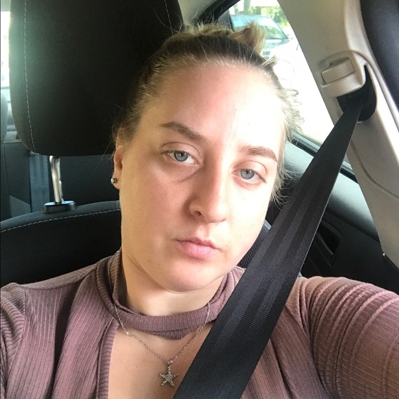 Profile Picture of Catherine Gropper (@kitcatlover) on Poshmark