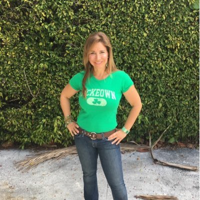 Profile Picture of Michelle Mckeown (@lowercaseq) on Twitter