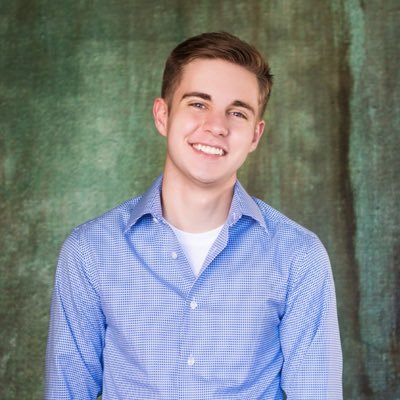 Profile Picture of Jesse Holcomb (@Jesseholc0) on Twitter