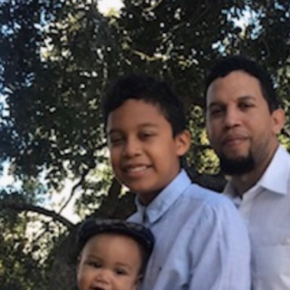 Samuel Almonte - Poshmark Profile Picture of Samuel Almonte (@halosamfire) on Poshmark