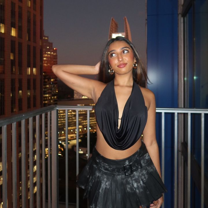 Profile Picture of devanshi (@devanshiip) on Tiktok