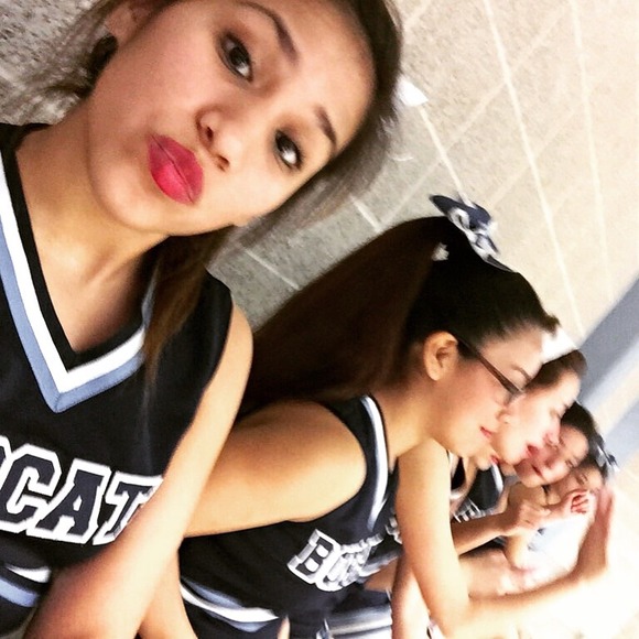 Profile Picture of Gisel Flores (@gisel12) on Poshmark