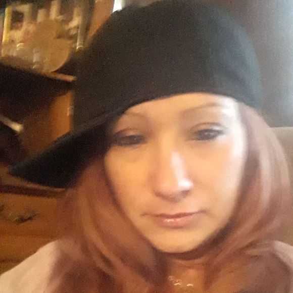 Profile Picture of Lori Archuleta (@archuleta2784) on Poshmark