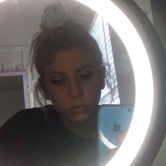 Profile Picture of Abby Patrick (@abs_pat) on Poshmark