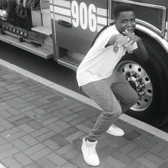 Profile Picture of Tj Causey (@tjmax1858) on Poshmark