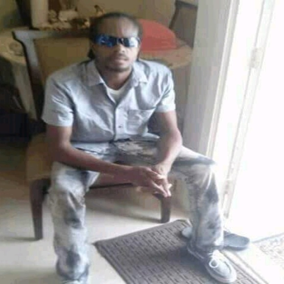 Profile Picture of Frantz Raymond (@junior101129) on Poshmark