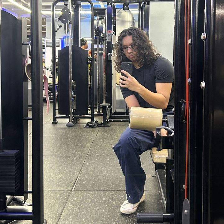 Profile Picture of JA ✞ (@jhon_da_chinoy) on Tiktok