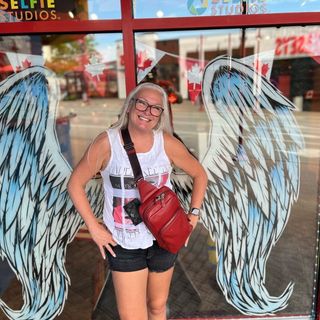 Profile Picture of Lisa Moffatt (@lmoffatt1) on Instagram