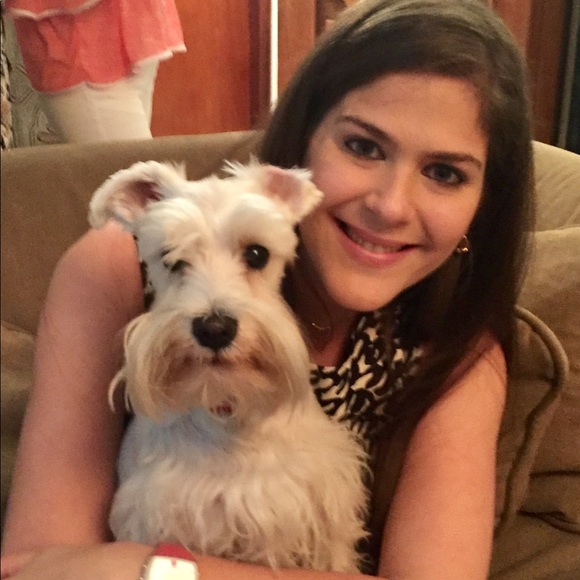 Profile Picture of Kiara Pasquini (@kiarapm) on Poshmark