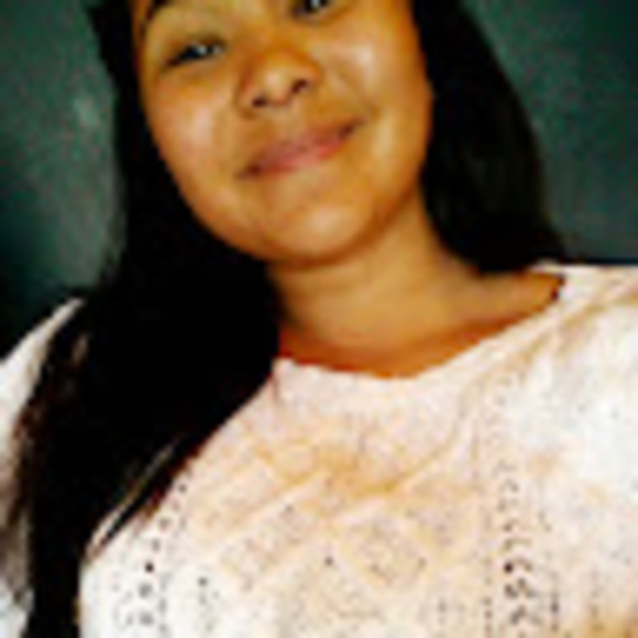 Profile Picture of Casandra Jimenez (@caseejr) on Poshmark